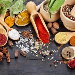 Mis aitab luid tugevdada: Nimetatakse 10 kaltsiumirikka ürti ja vürtsi